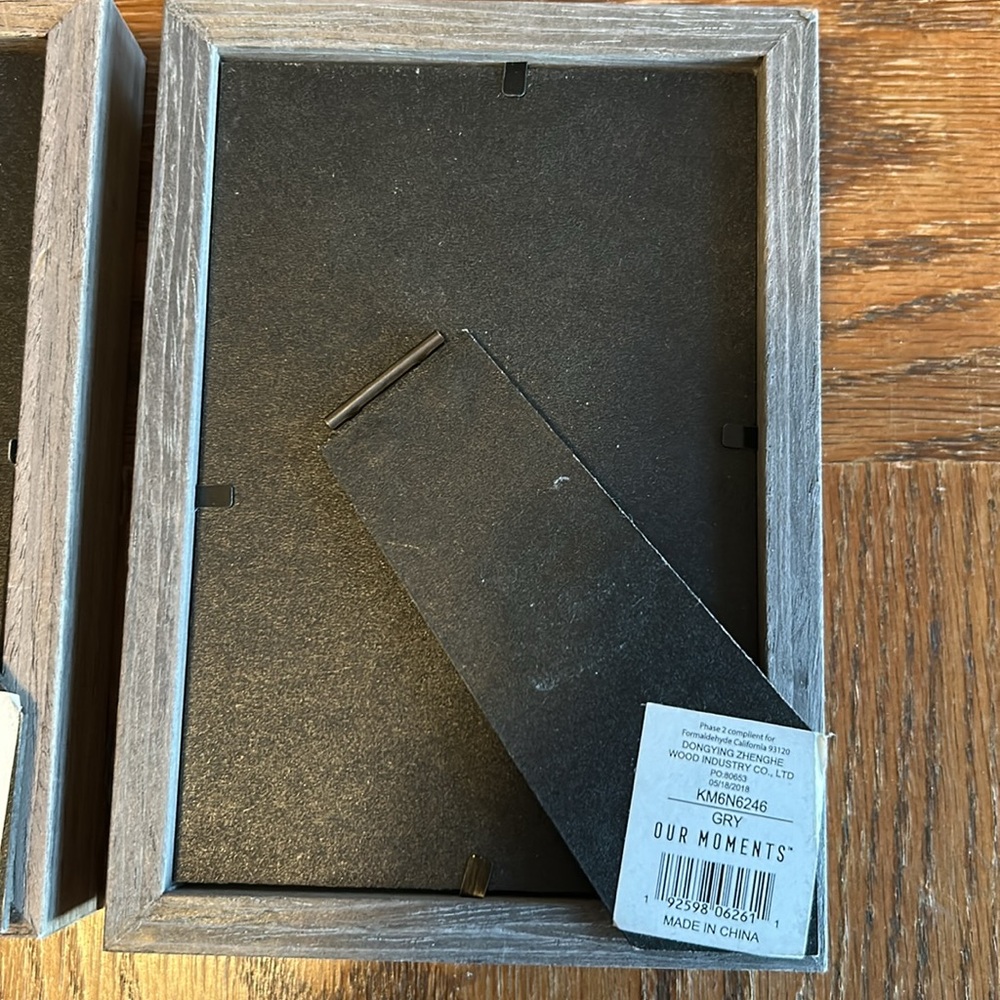🟢3/$15 Wooden Picture Frame for 4”x6” photos rustic vibe grey - Picture 2 of 3